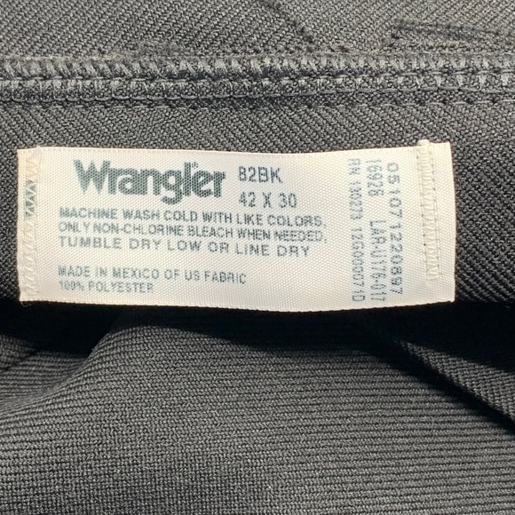 Wrangler Men's‎ 42x30 Black Polyester Wrancher Dress Pants Jeans 82BK Imperfect - Picture 3 of 7